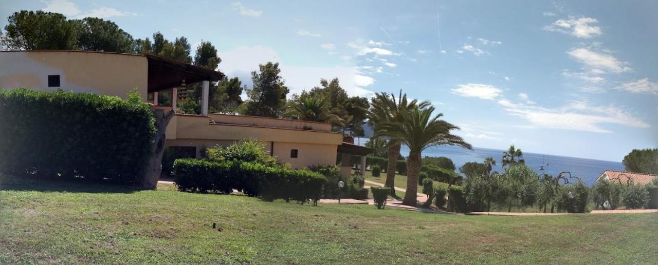Апарт отель Casa Del Golfo Лакона Экстерьер фото