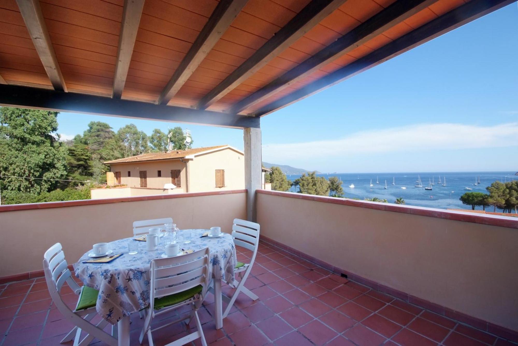 Апарт отель Casa Del Golfo Лакона Экстерьер фото